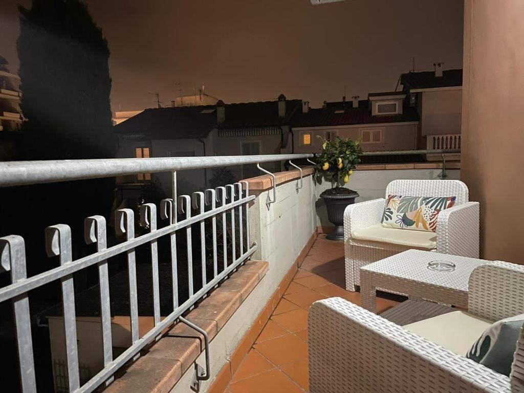 The Loft E&E Cinecitta Apartment เอมโปลี ห้อง รูปภาพ
